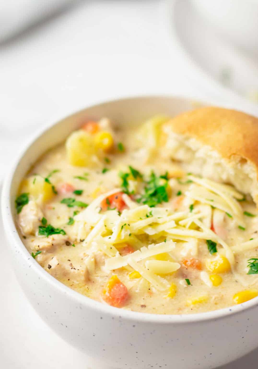 Crock Pot Chicken Pot Pie Soup (With Cream Of Chicken) - Cookrita