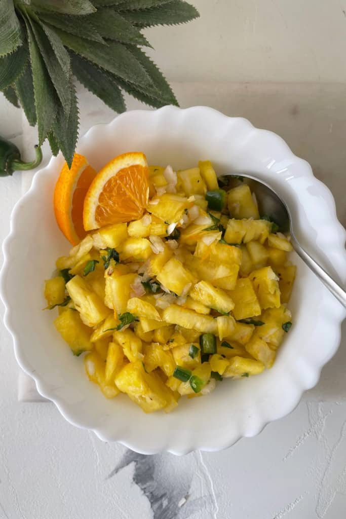 jalapeno pineapple salsa bowl