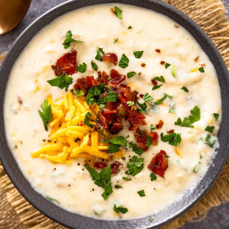 Bacon Cheddar Potato Soup (Slow Cooker) - Cookrita