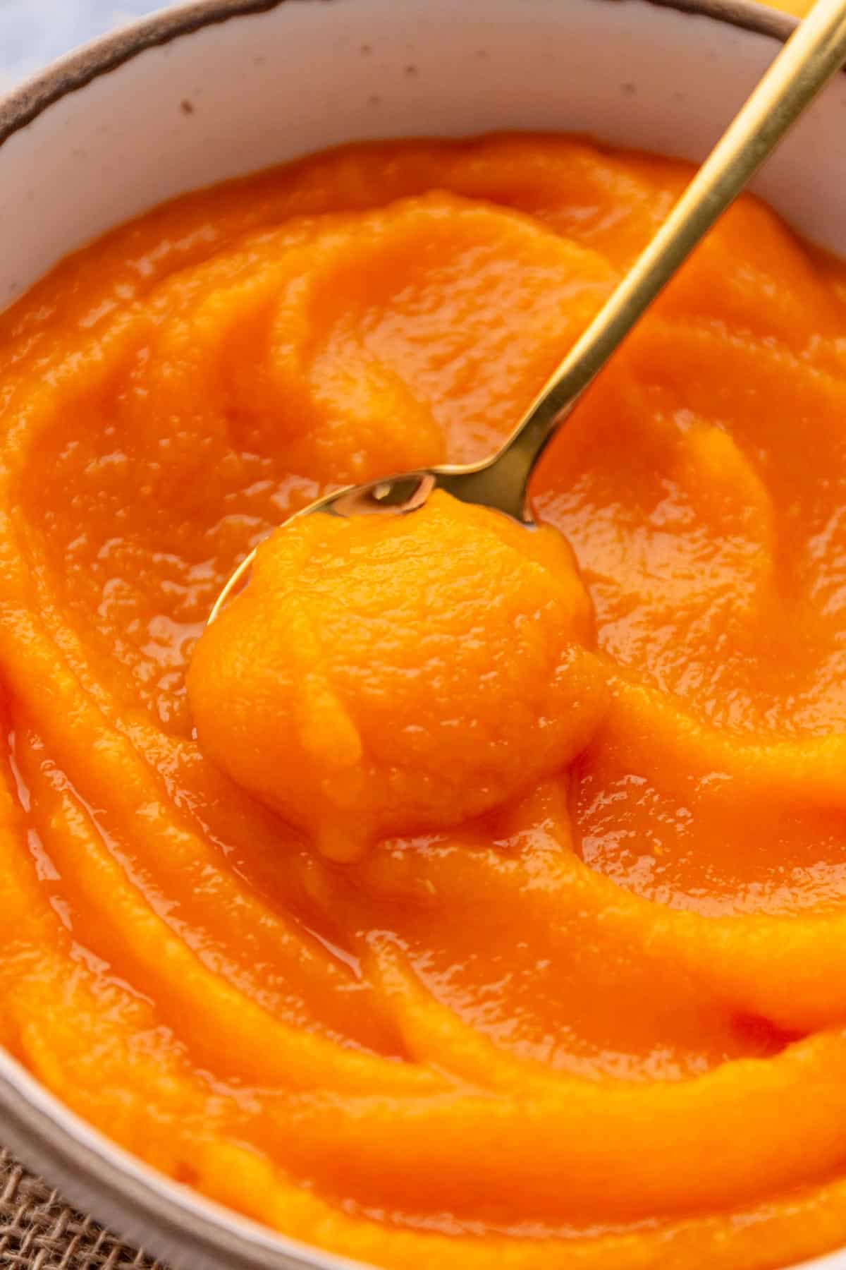 Homemade creamy pumpkin puree.