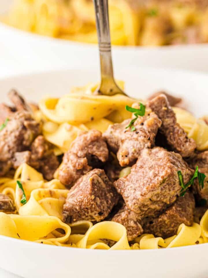 Image showcasing 5 Best Pasta Shapes To Hold Creamy Sauces Perfectly