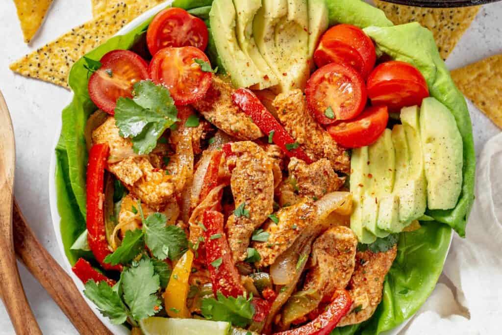 Chicken salad with avocado and mixed vegetables